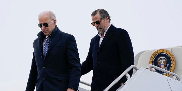 Hunter Biden gets off plane with president Hunter Biden gets off plane with president