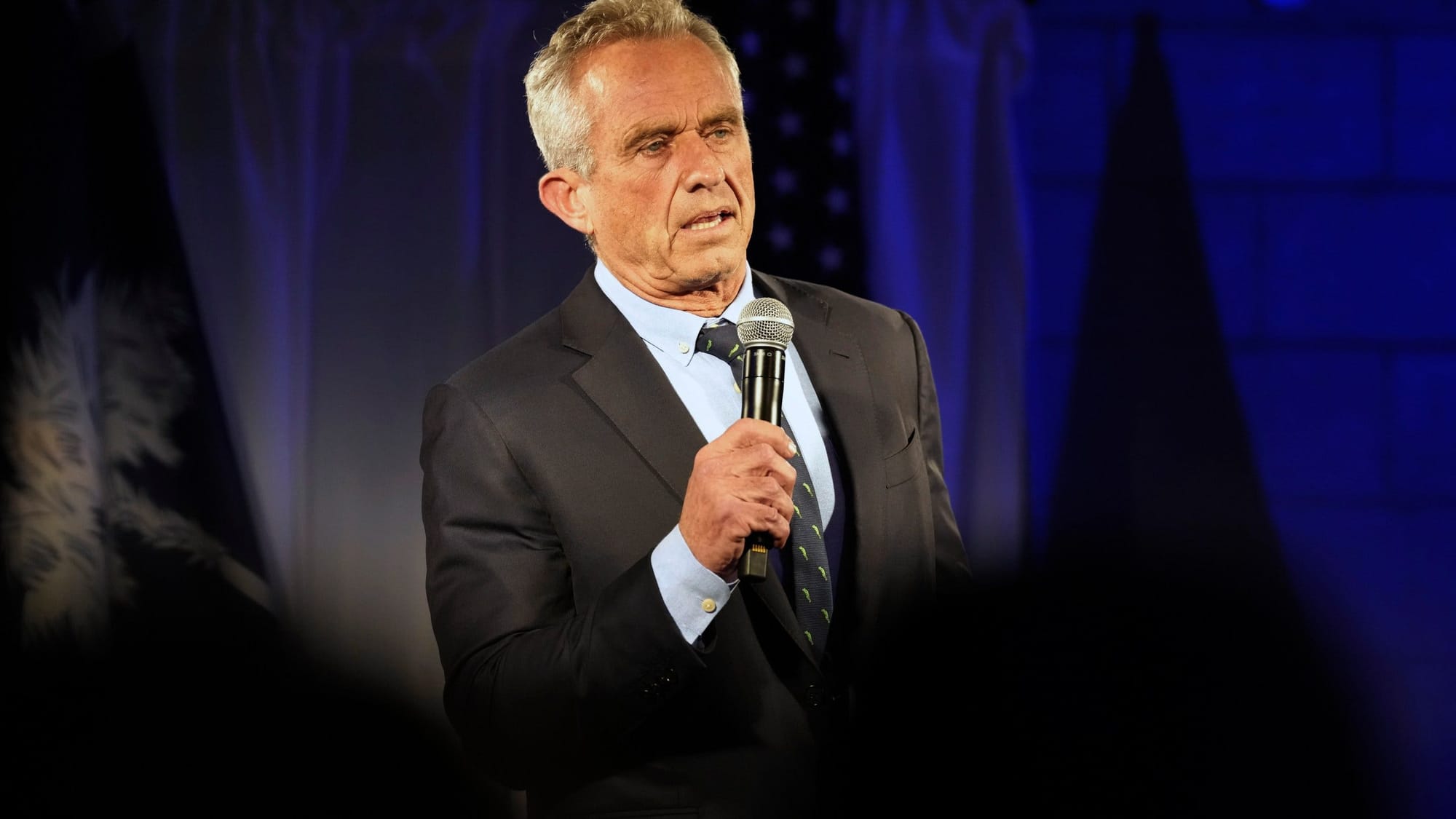 Super Bowl ad for RFK Jr. stirs Democratic and family tension over his independent White House bid – KGET 17 Super Bowl ad for RFK Jr. stirs Democratic and family tension over his independent White House bid – KGET 17