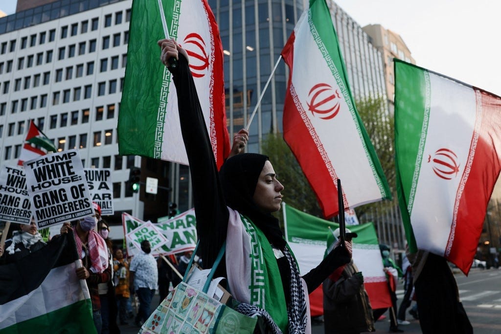Iranian pro-government protesters in Washington Iranian pro-government protesters in Washington