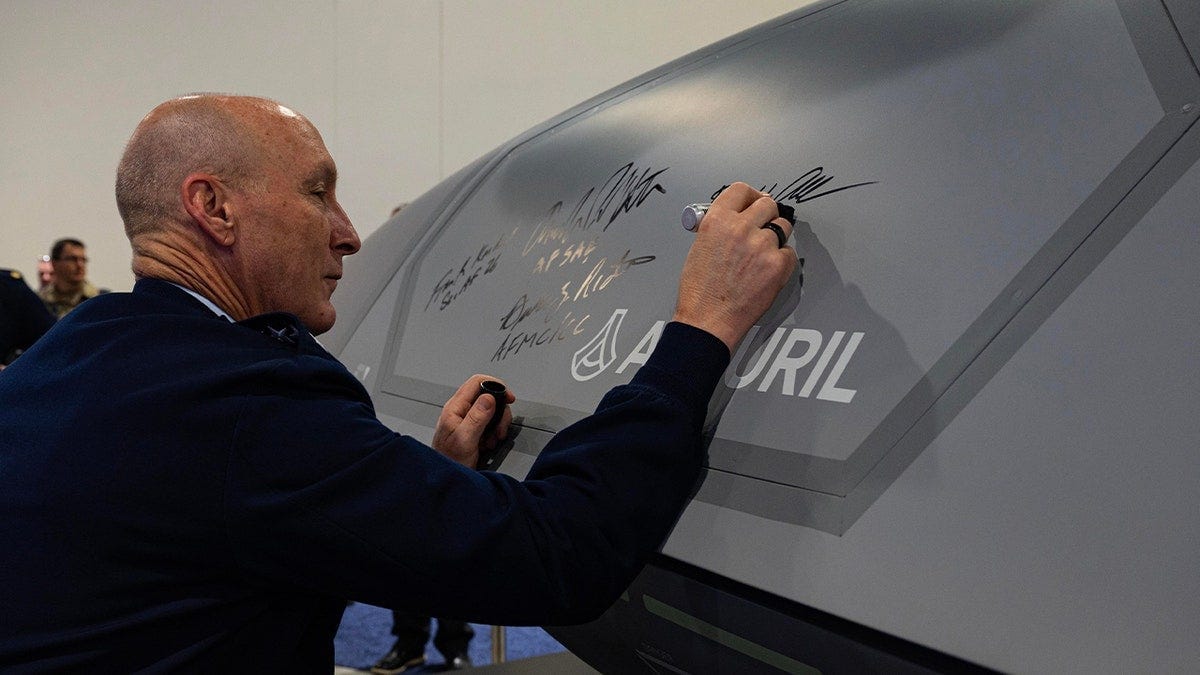 USAF Gen. Allvin signs fighter jet USAF Gen. Allvin signs fighter jet