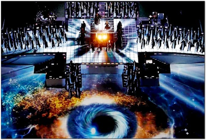 Super Bowl 2012: Witches Protection Circle is All Seeing Eye Super Bowl 2012: Witches Protection Circle is All Seeing Eye