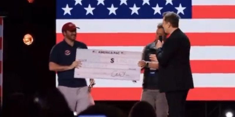 BREAKING: Elon Musk gives away $1 MILLION to man who signed 'free speech and right to bear arms' petition—promises to do so every day to Election Day BREAKING: Elon Musk gives away $1 MILLION to man who signed 'free speech and right to bear arms' petition—promises to do so every day to Election Day