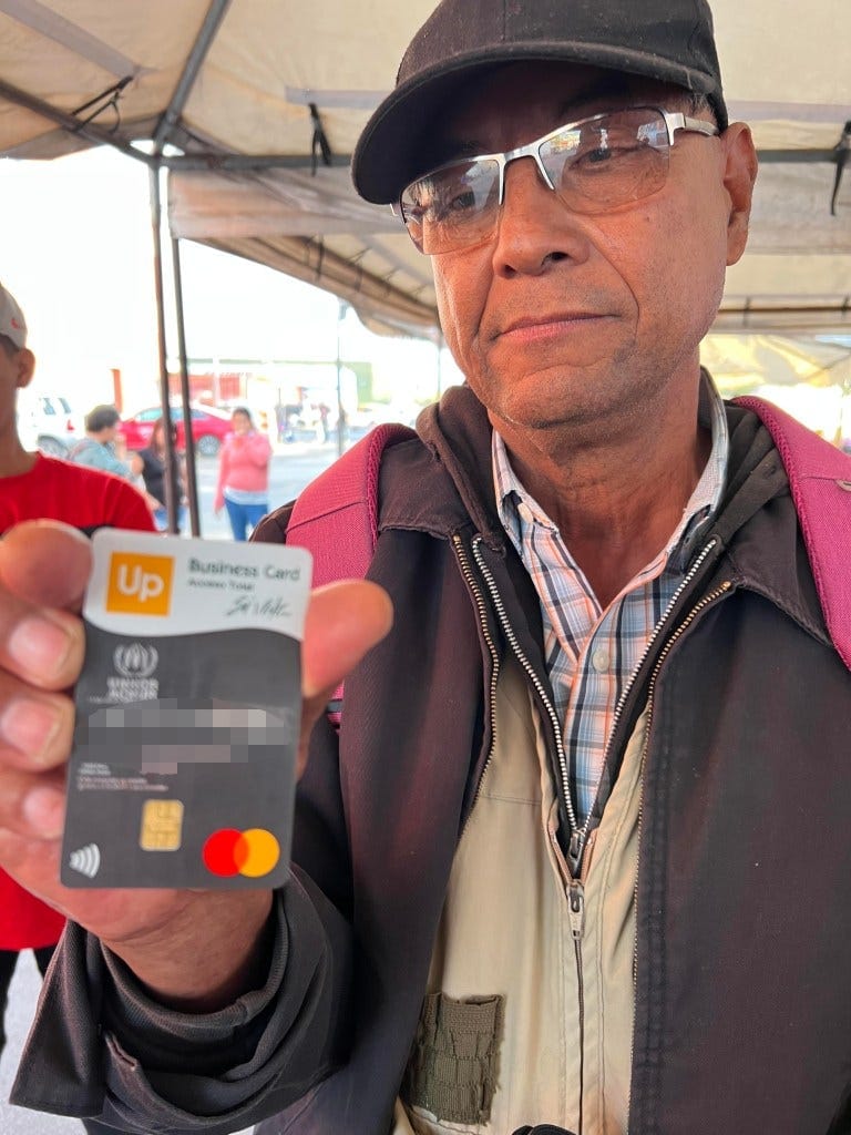 The 2024 “Inter-Agency Coordination Platform for Refugees and Migrants from Venezuela” confirms that the UN and non-governmental organizations are giving migrants debit cards. The 2024 “Inter-Agency Coordination Platform for Refugees and Migrants from Venezuela” confirms that the UN and non-governmental organizations are giving migrants debit cards.