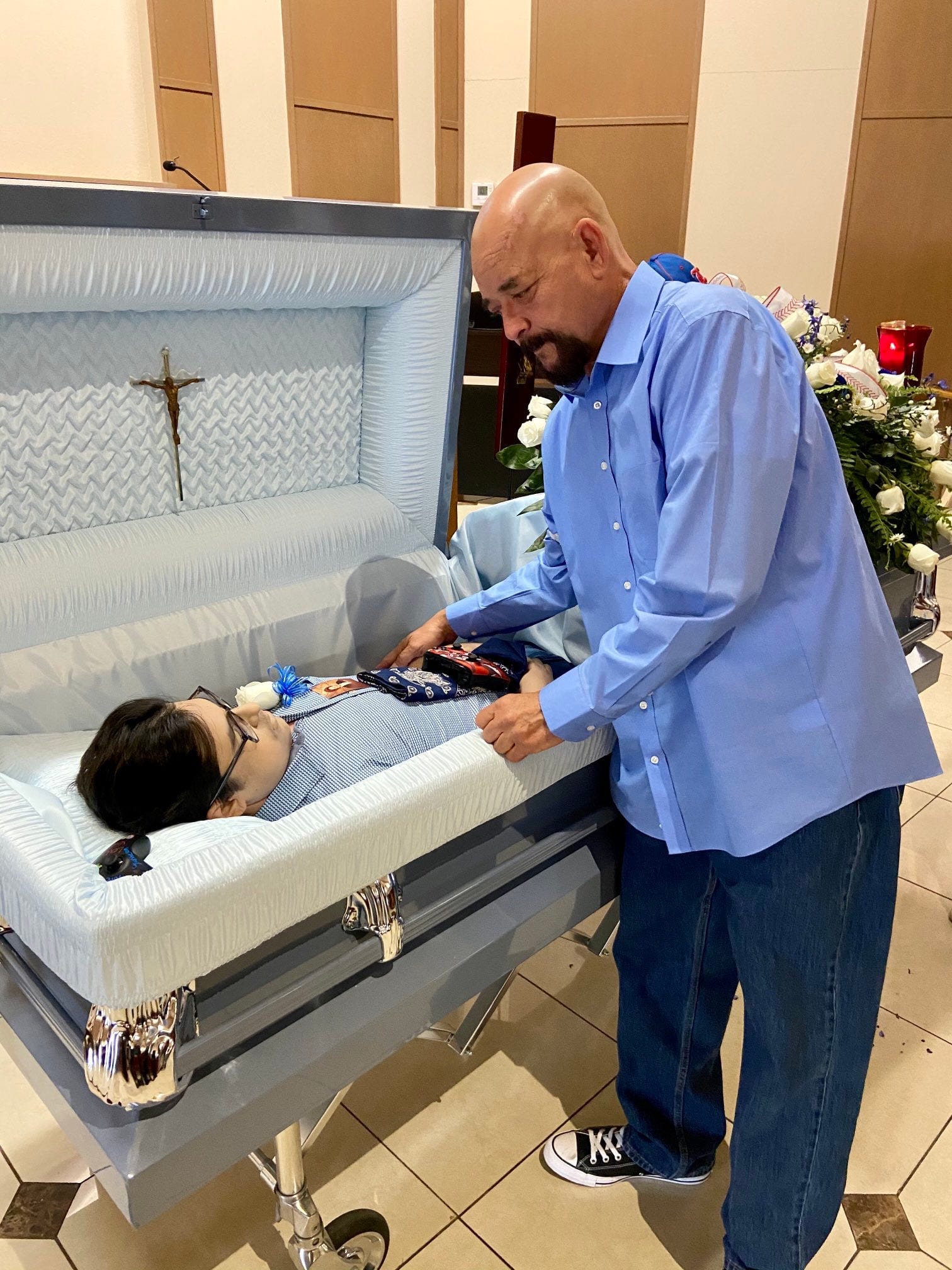 Ernest Ramirez on X: "My good byes to my Baby Boy 💔💔💔 https://t.co/TQsbhG3aqp" / X Ernest Ramirez on X: "My good byes to my Baby Boy 💔💔💔 https://t.co/TQsbhG3aqp" / X