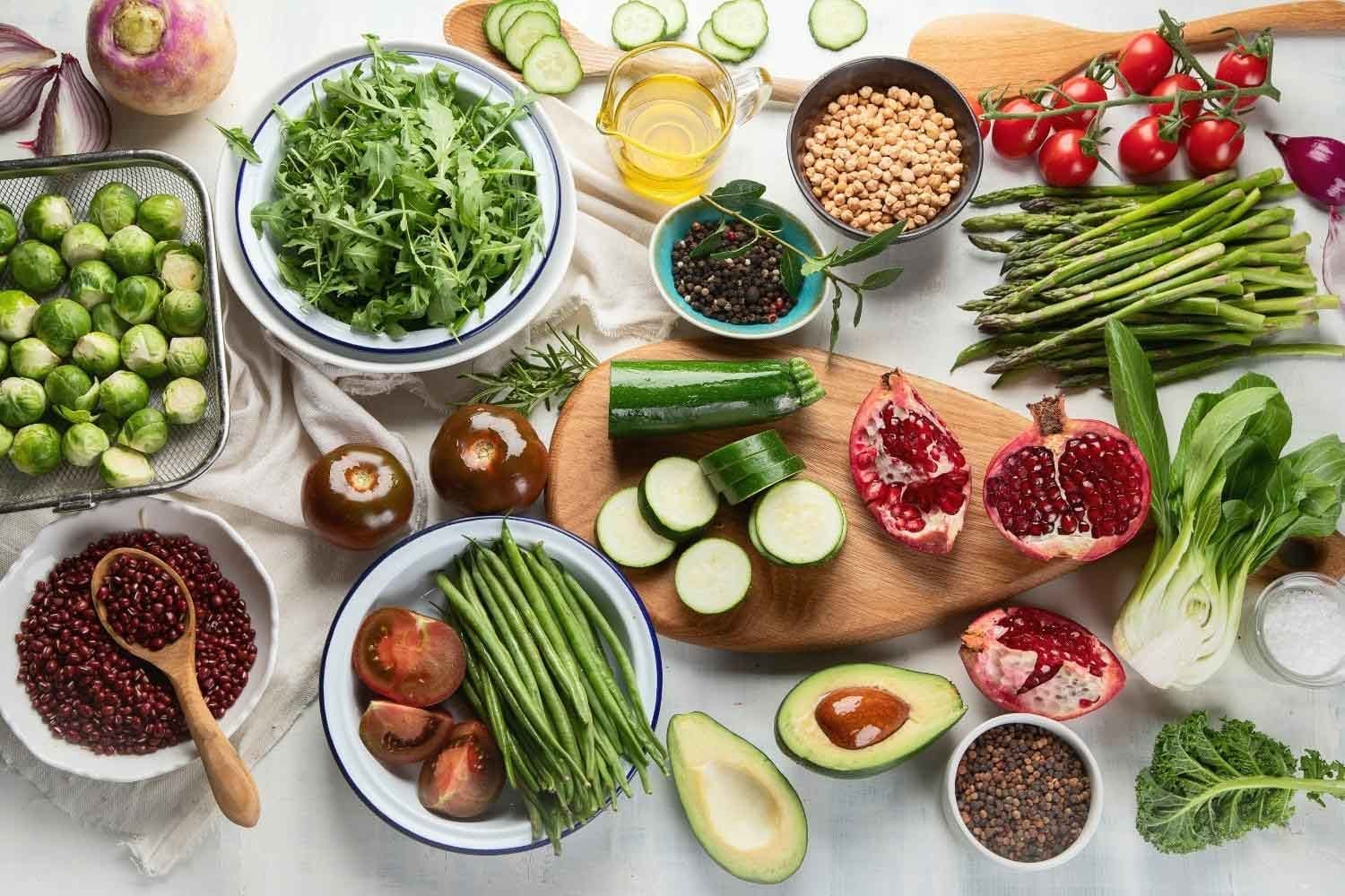 Osteoprotective and Osteoregenerative whole foods and naturally occurring plant/fungal compounds Osteoprotective and Osteoregenerative whole foods and naturally occurring plant/fungal compounds