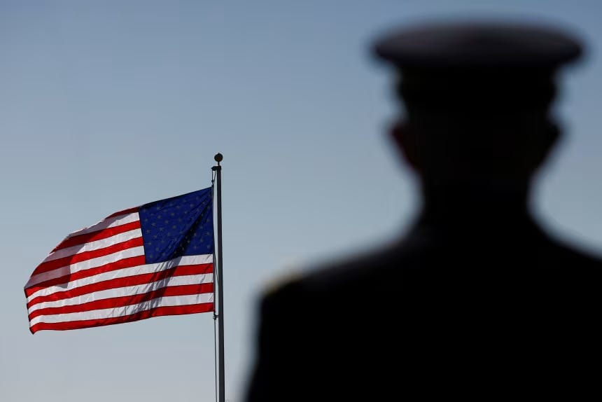 La bandera de Estados Unidos ondea en el Pentágono el 19 de septiembre de 2025. La bandera de Estados Unidos ondea en el Pentágono el 19 de septiembre de 2025.